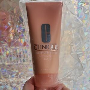 Clinique Moisture Surge Hydrator in Peach